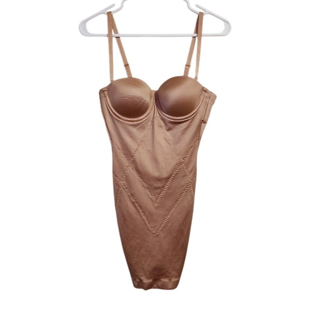 VICTORIA'S‎ SECRET Power Figure Cupped Shaping Slip Nude 34B